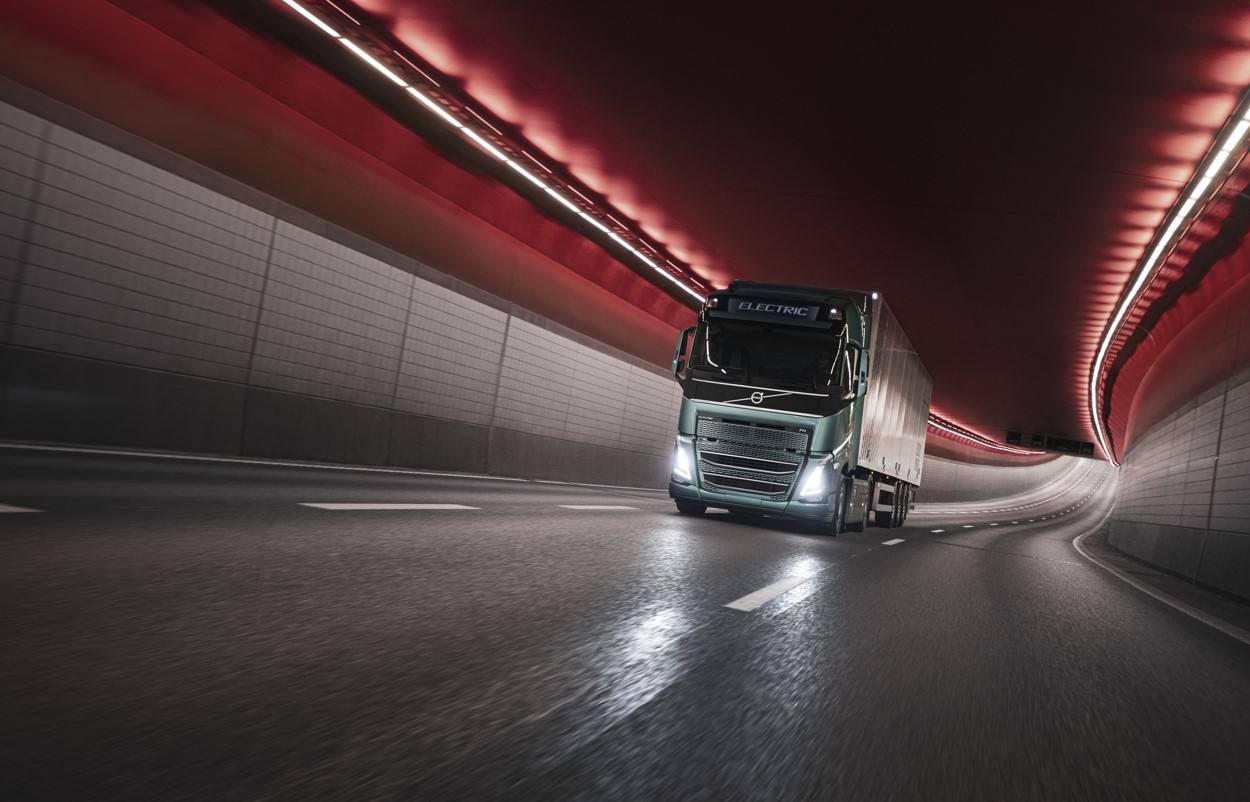 Το Volvo FH Electric κερδίζει το βραβείο «Διεθνές Φορτηγό της Χρονιάς 2024»