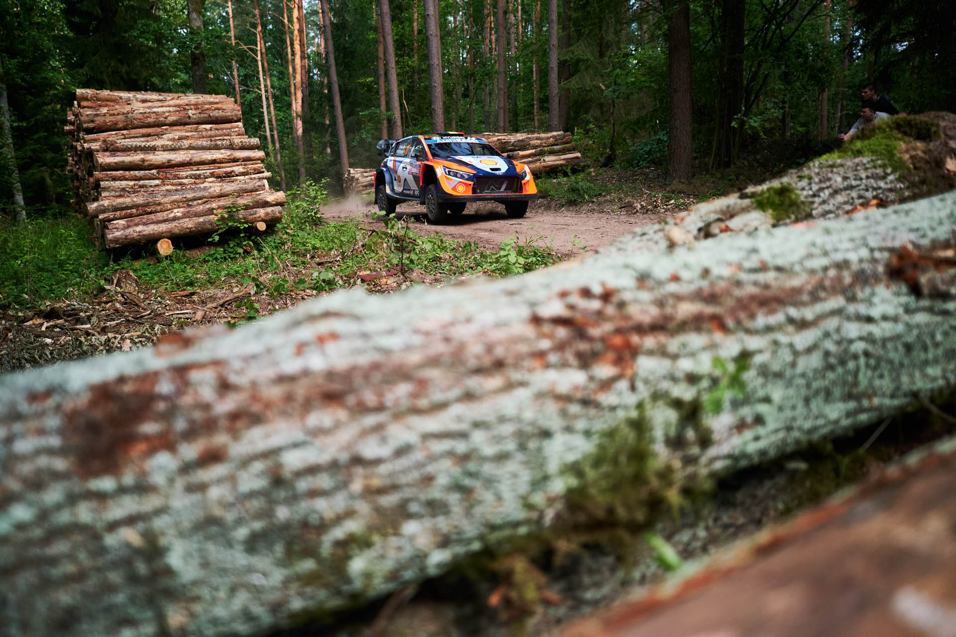 WRC-Ράλλυ Πολωνίας: O Neuville διατηρείται επικεφαλής στη μάχη του τίτλου – motorone.gr
