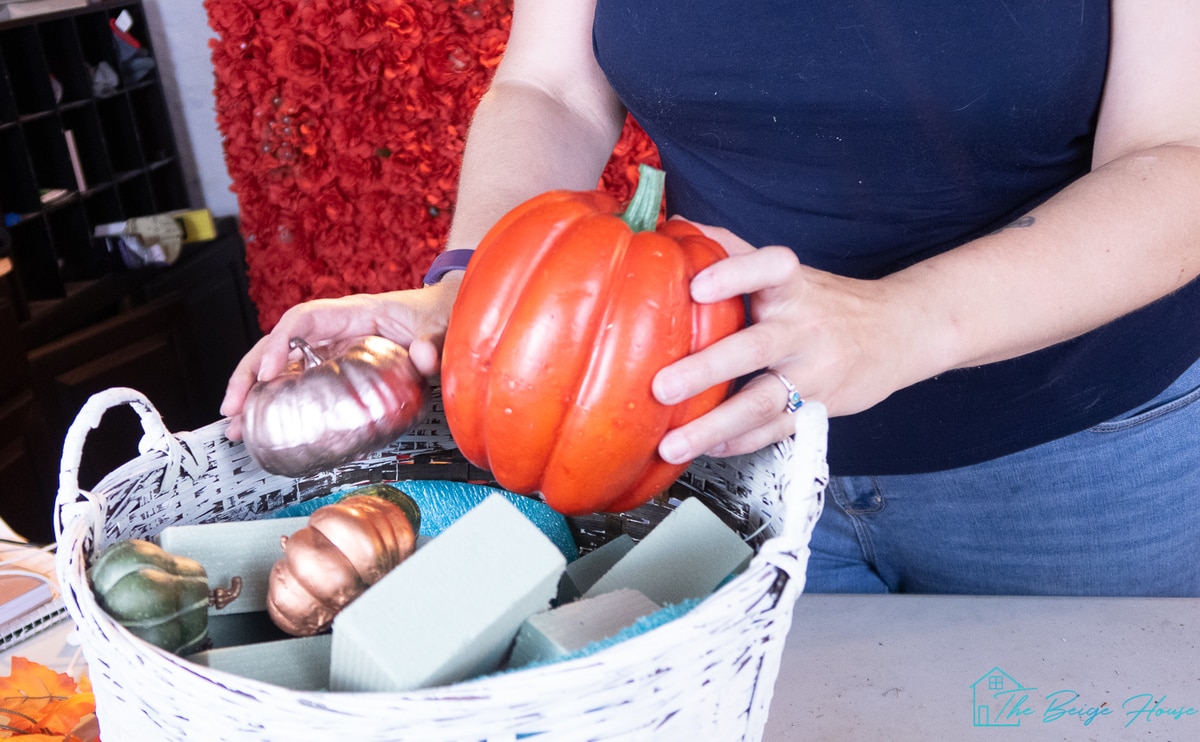 DIY Pumpkin Harvest Basket Displays