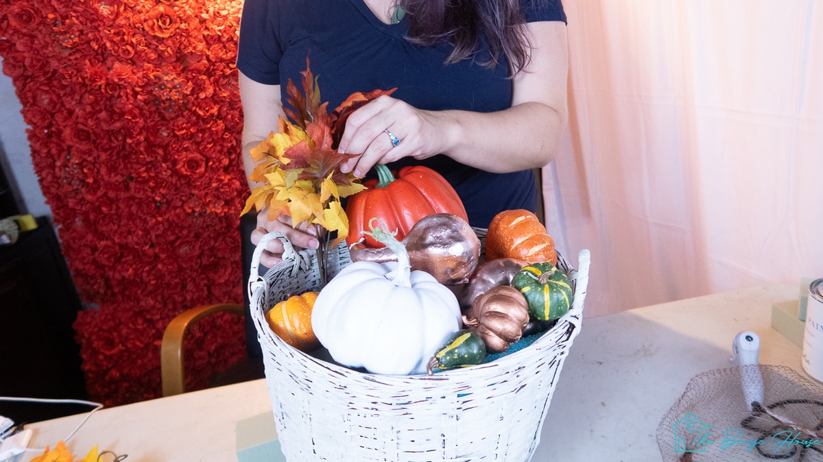 DIY Pumpkin Harvest Basket Displays