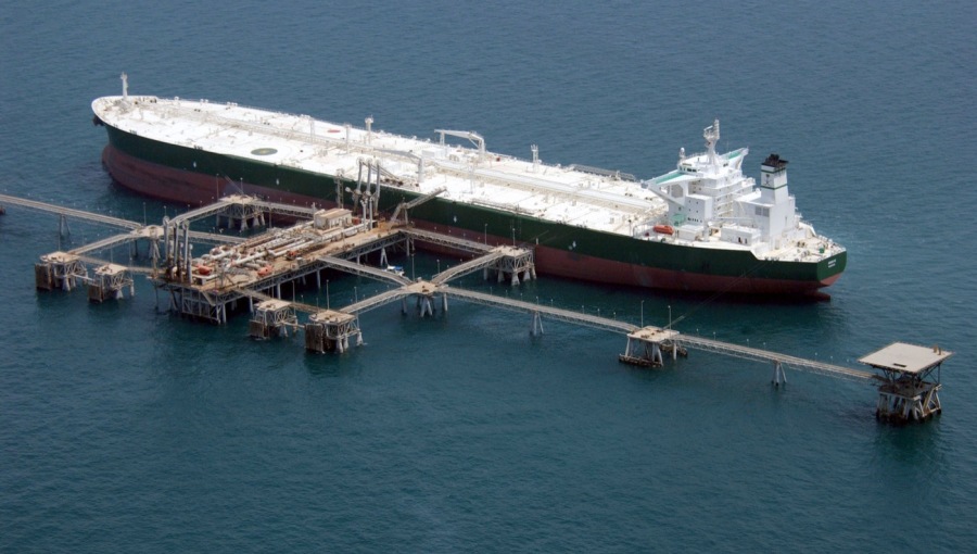 0718_IRAN_bNE_GENERIC_OIL_Oil_tanker_Abqaiq_in_2003