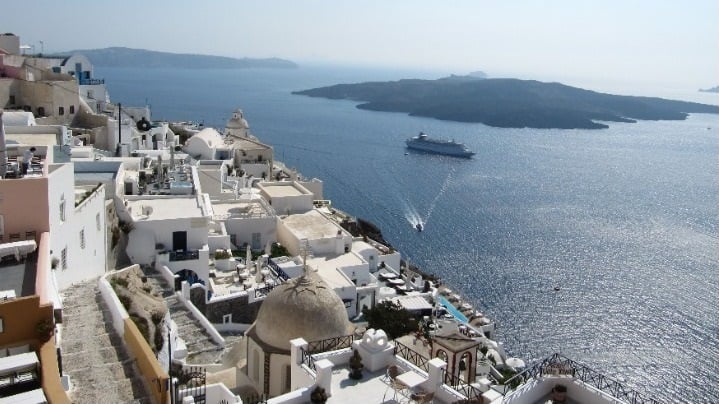 10-Novels-On-Greece-Let