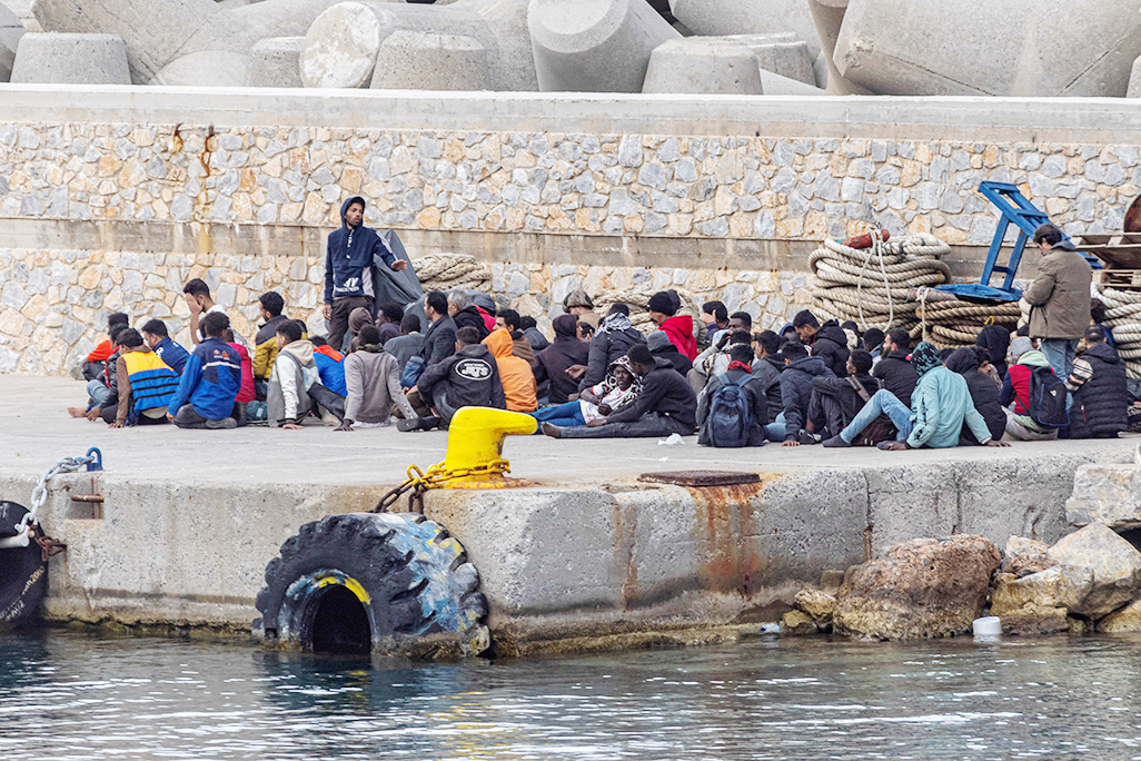 2025-05-28T121420Z_2100944724_RC2SDEA3QX4S_RTRMADP_3_MIGRATION-GREECE-LAW
