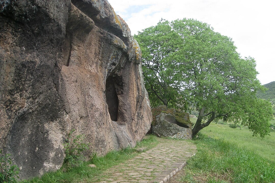 5000-Year-Old-Fairy-Houses-Unearthed-in-Sardinia-Italy