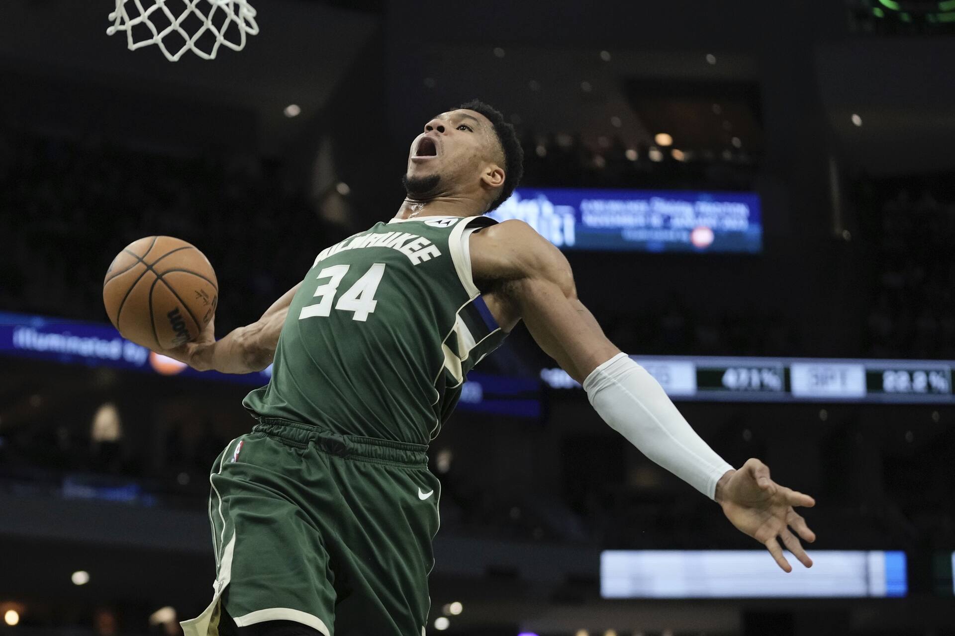 GiannisAntetokounmpo_24151
