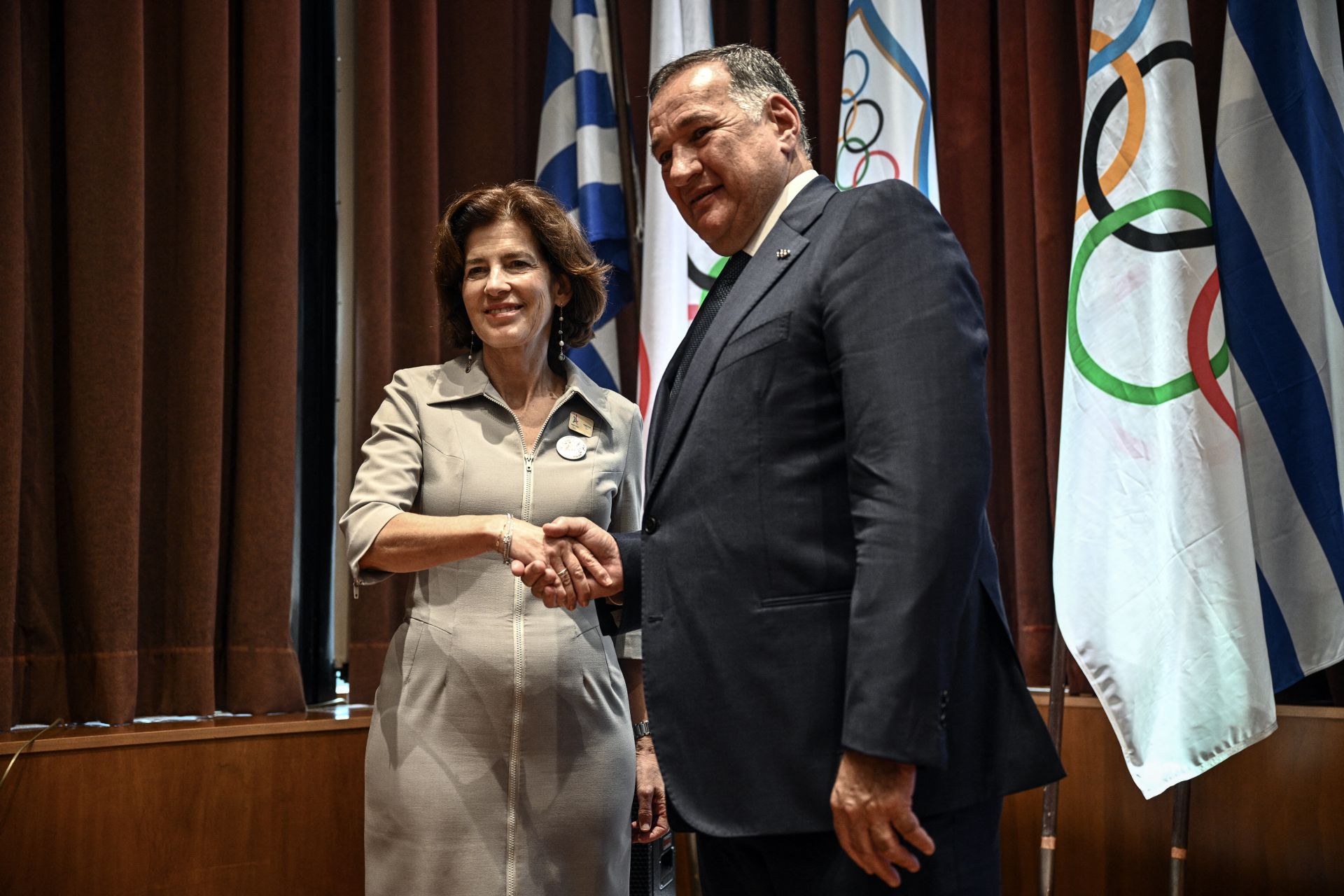 AFP__20231122__344C3HM__v1__HighRes__GreeceFranceOlympicParis2024Flame-WEB_EK