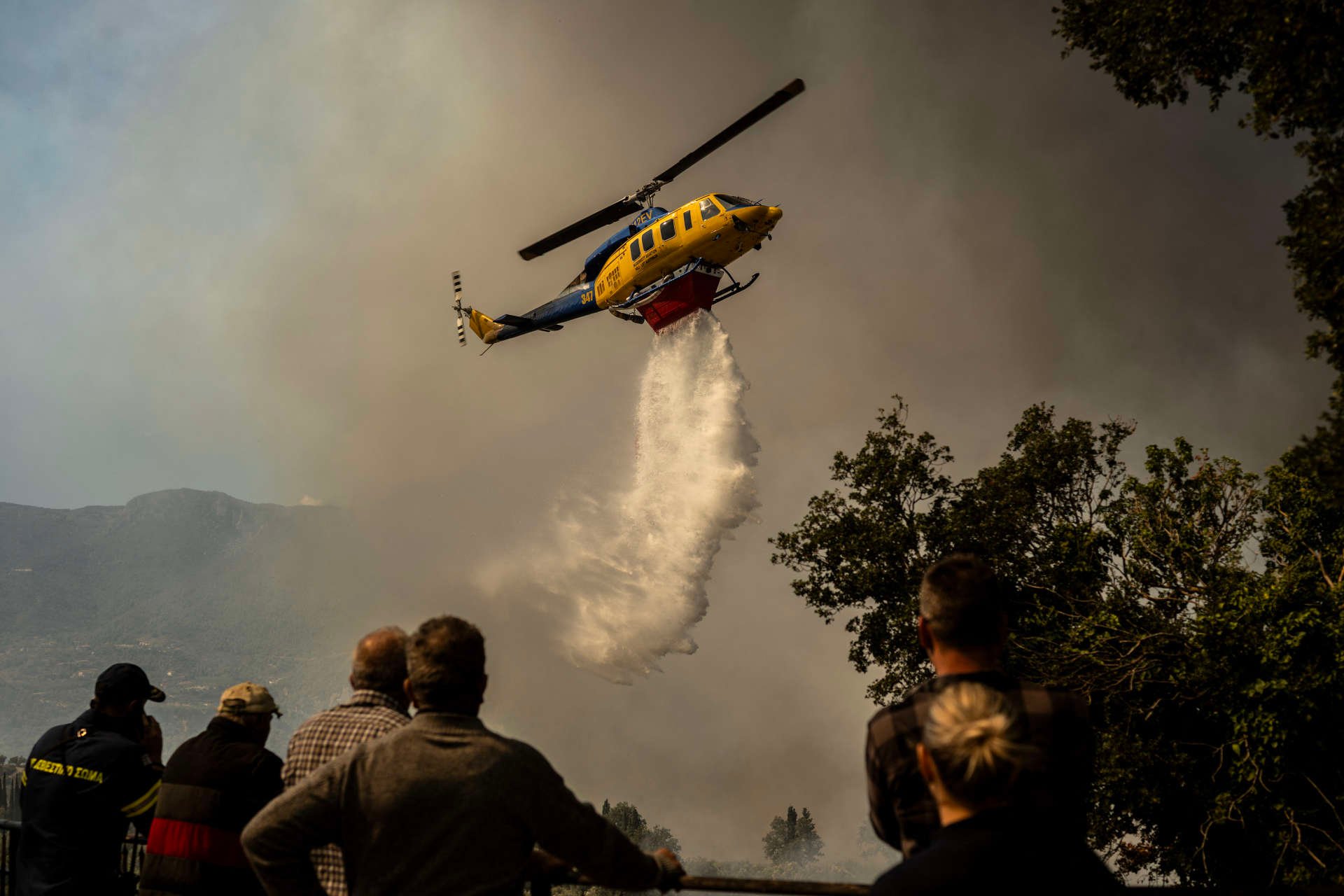 AFP__20240930__36HH3Y9__v2__HighRes__TopshotGreeceFire-WEB_EK