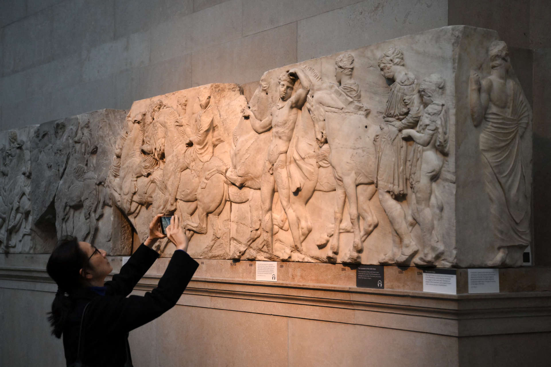 AFP__20241203__36P7944__v1__HighRes__FilesBritainGreeceArchaeologyMuseumPolitics-WEB_EK