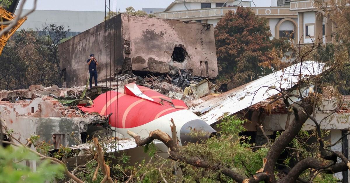 Air-India-crash-investigators-give