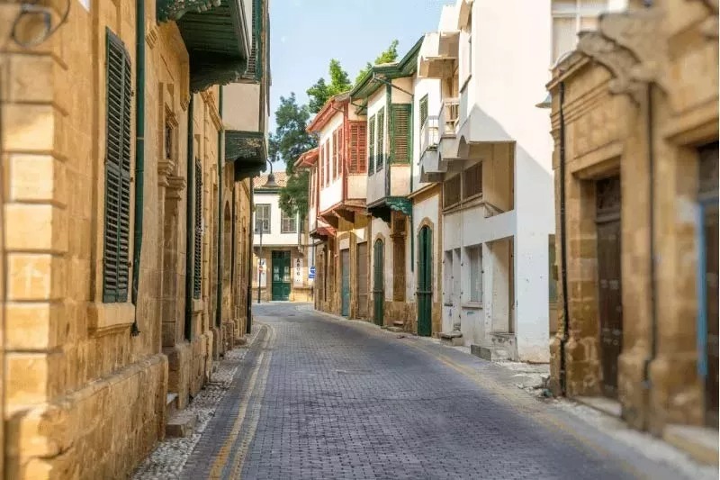 Athens-university-rector-in-Cyprus-to-establish-Nicosia-medical-campus