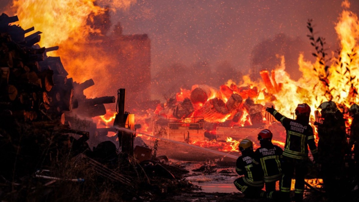 Climate-change-driven-wildfires-increasing-air-pollution