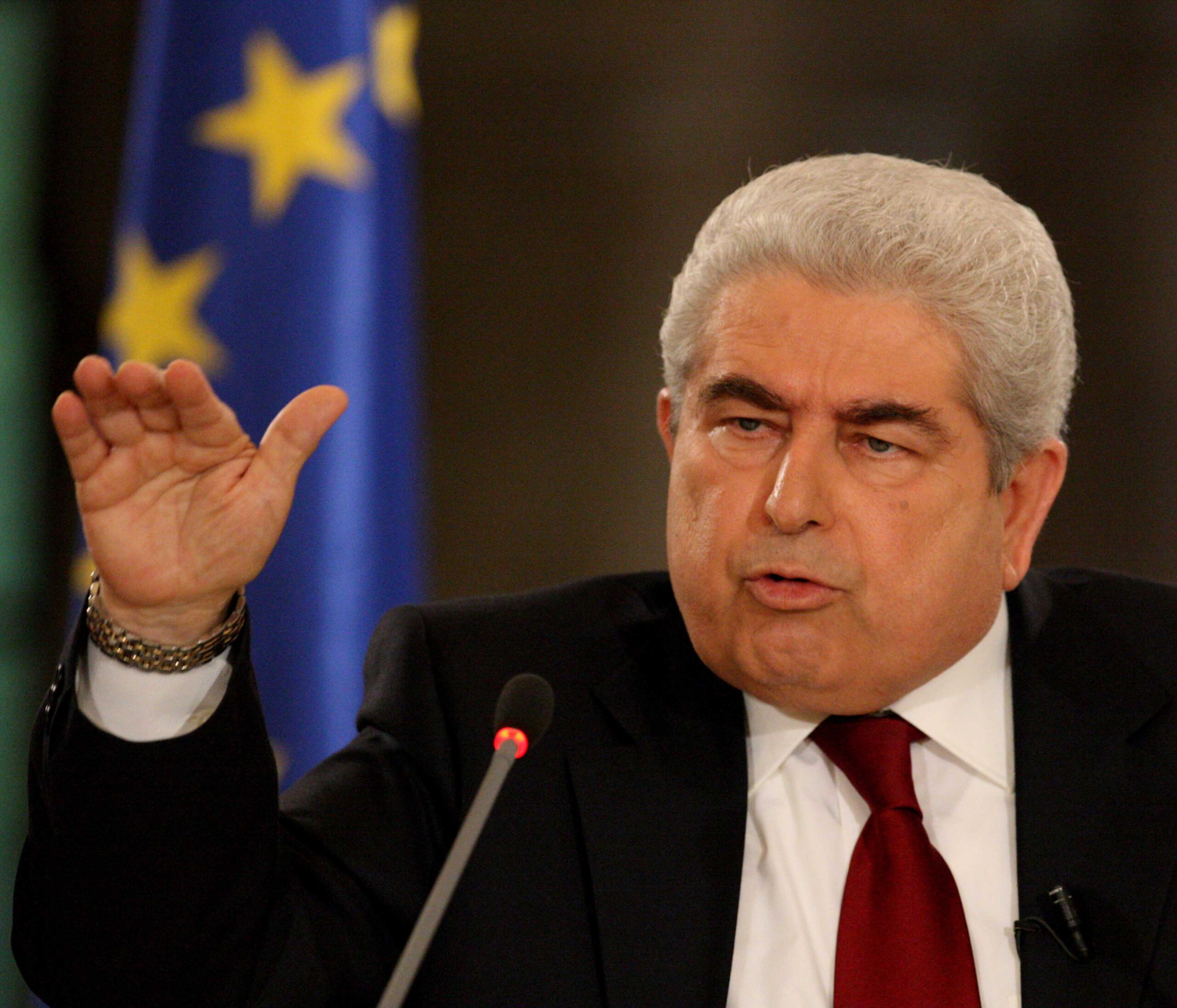comment-chirstos-Former-president-Christofias-famously-told-the-European-Council-I-am-a-communist-and-I-am-not-ashamed-to-proclaim-the-fact-scaled-1