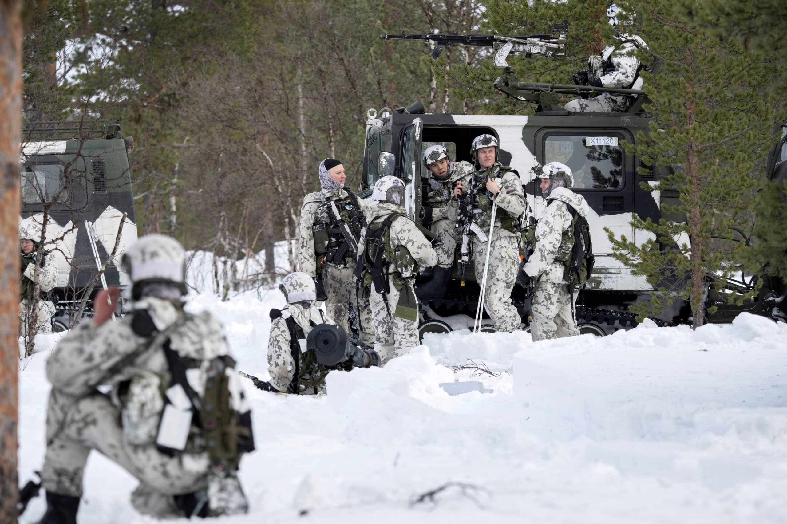 comment-pissarides-Finnish-hunter-soldiers-attend-training-with-Swedish-units-as-part-of-Natos-Nordic-Response-exercise-in-Hetta-Finland-scaled-1