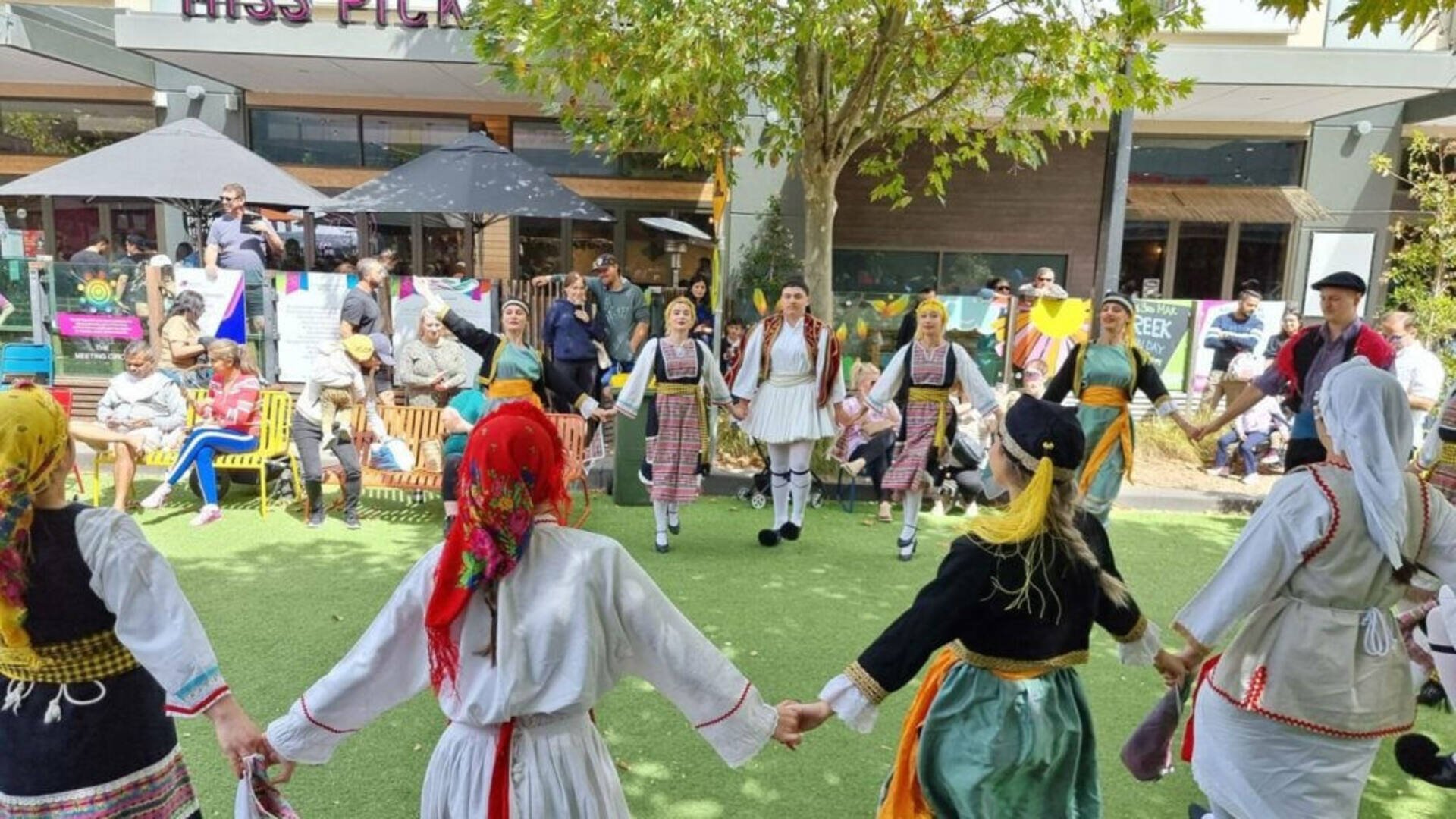 COOKDANCES-PRINT_928_94072