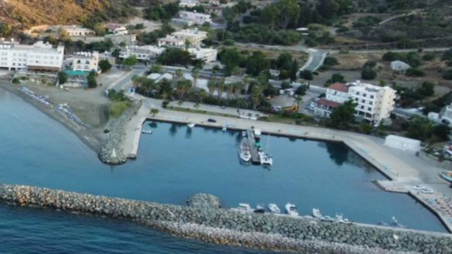 Cyprus-approves-E56-million-project-to-solve-Kato-Pyrgos-fishing-shelter-problems-photos