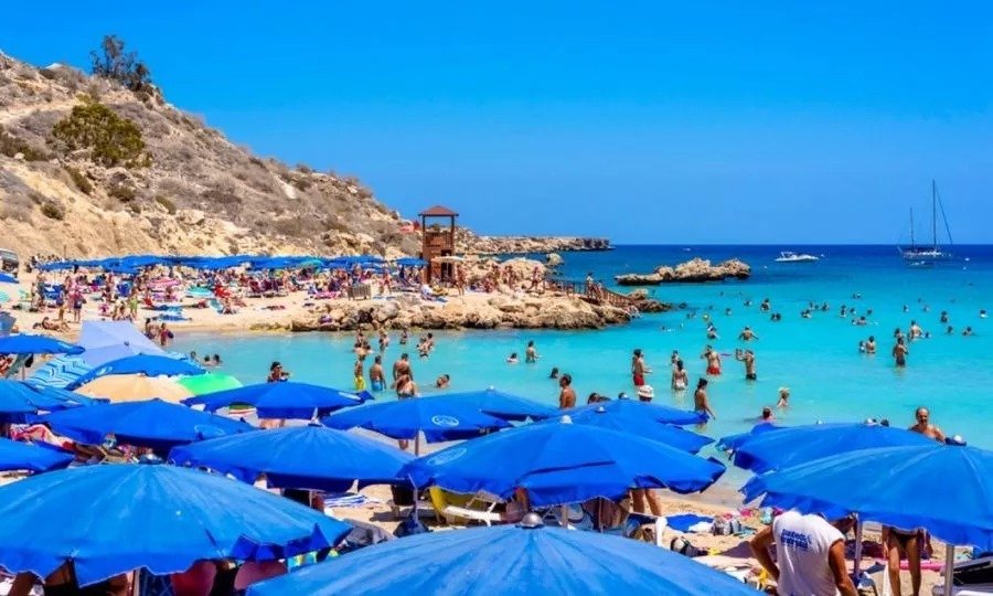 Daily-Express-piece-on-Cyprus-tourism-slowdown-outdated-hoteliers-say