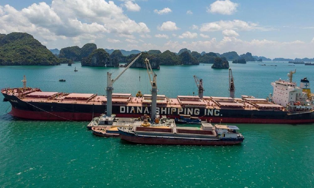 Diana-Shipping-fixes-kamsarmax-to