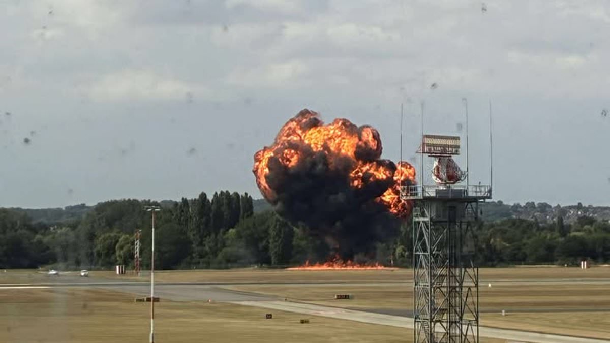 divMedical-aircraft-that-crashed-at