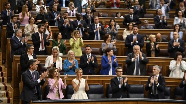 divSpains-parliament-rejects-Catalan-initiative