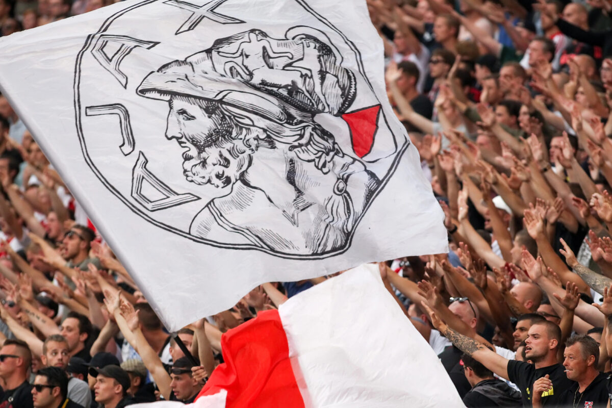 Dolberg-back-at-Ajax-Larin