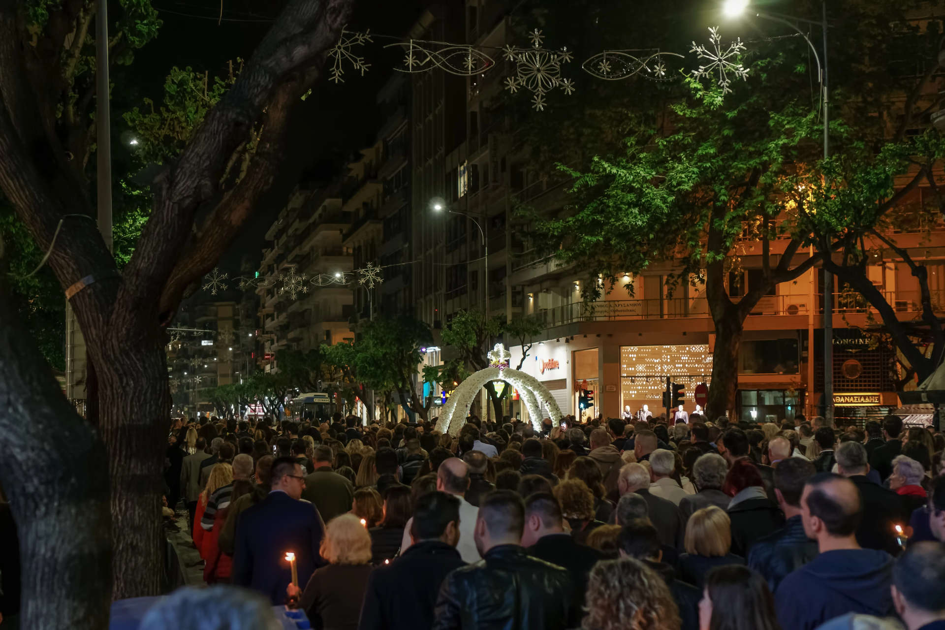 epitaphios-Depositphotos_264166086_XL-WEB_EK