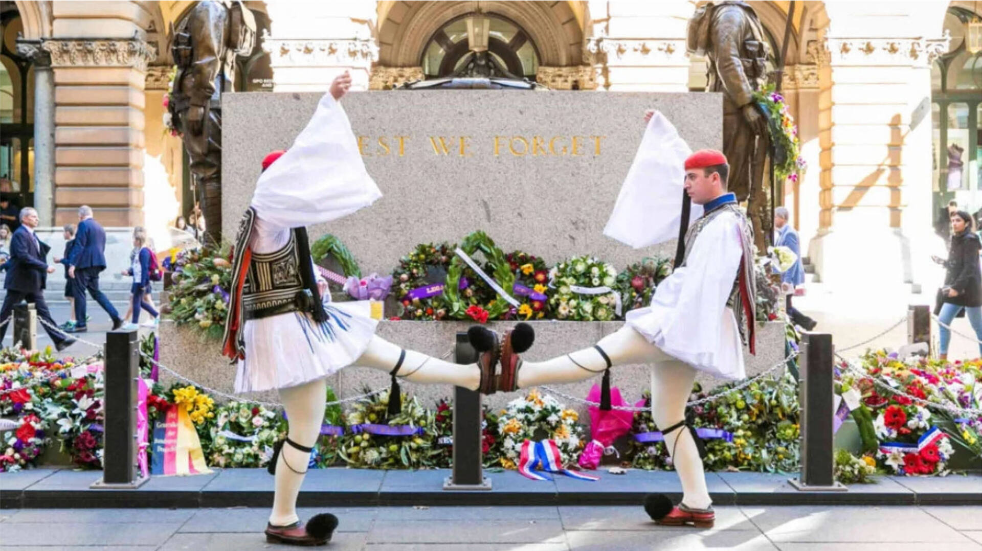 evzones444-PRINT_58913