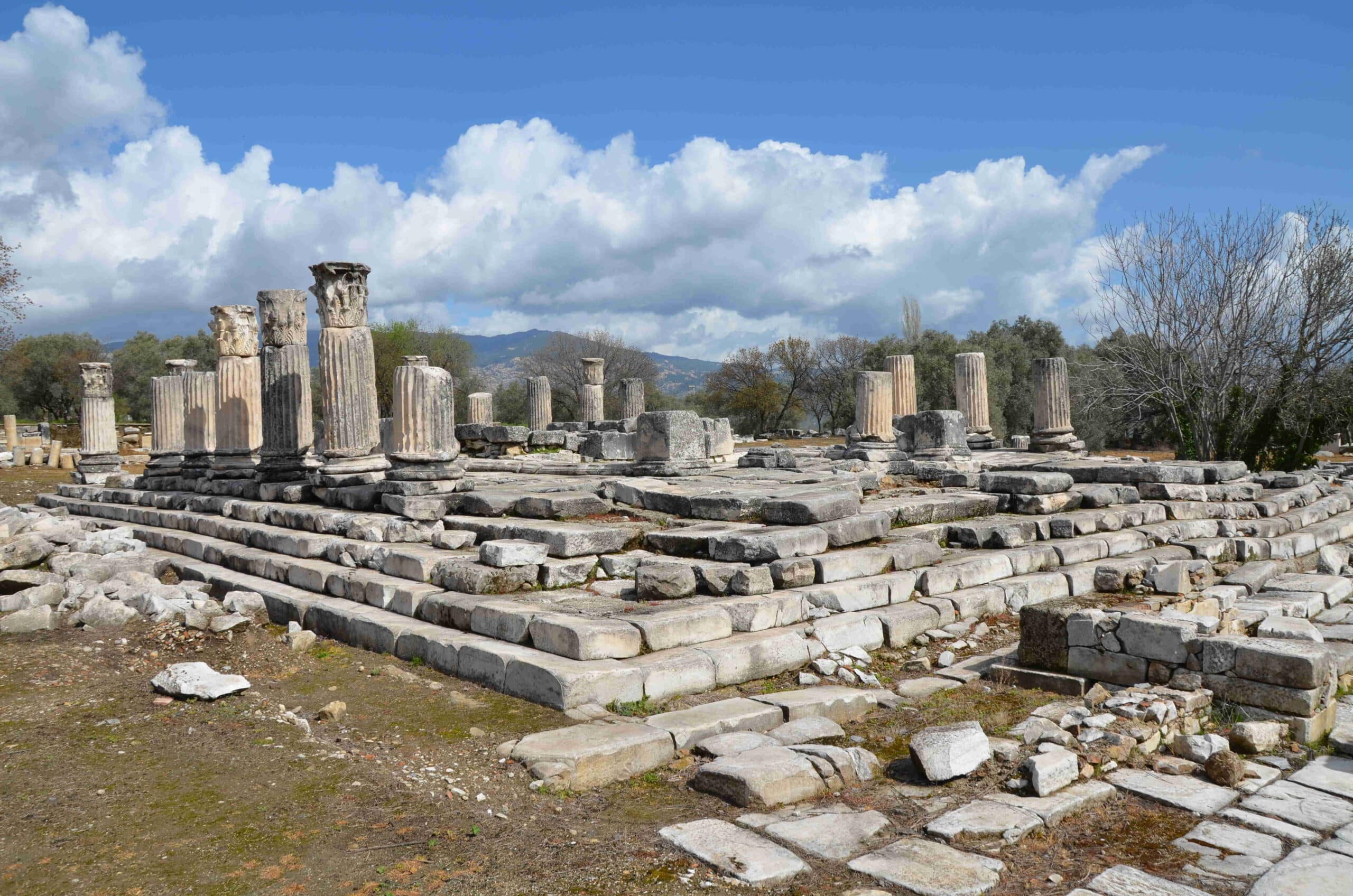 Excavations-at-the-Ancient-Greek