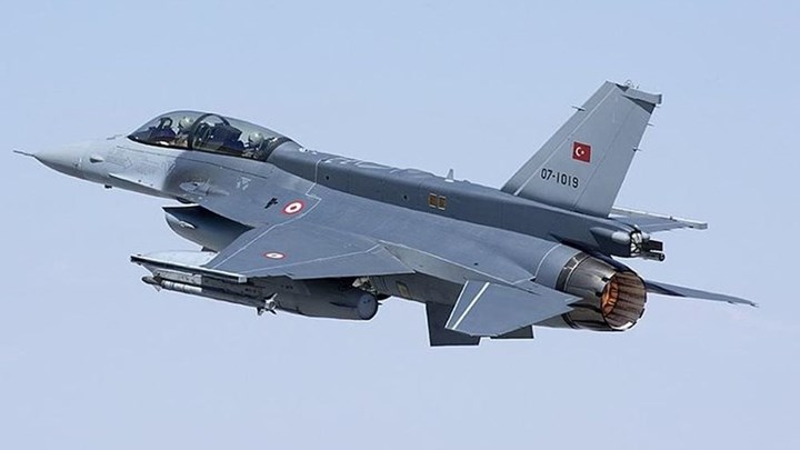 f16_ID_1640190