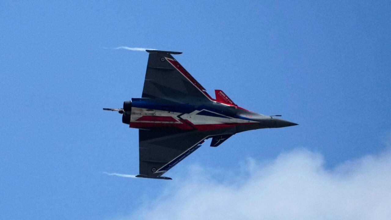 France-to-deploy-jets-in