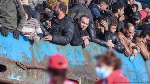 German-Greek-relations-face-crisis-over