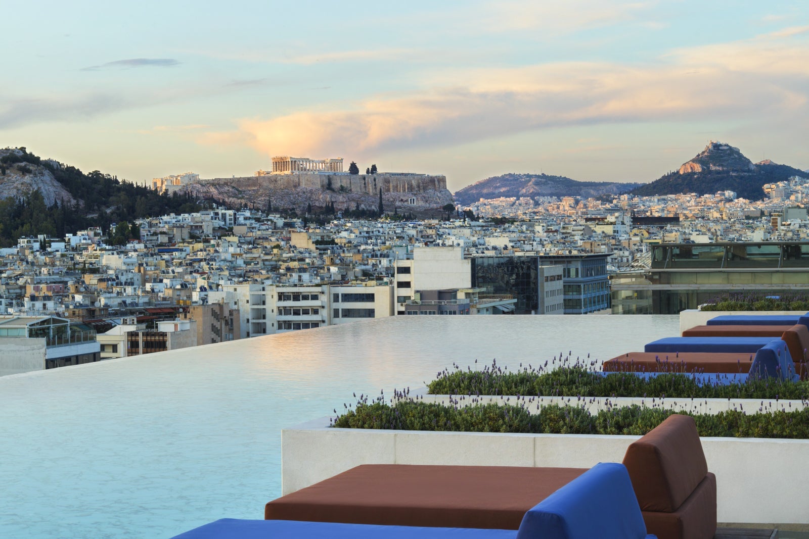 What it’s like staying at the Grand Hyatt Athens, a huge hotel in the heart of the Classic
