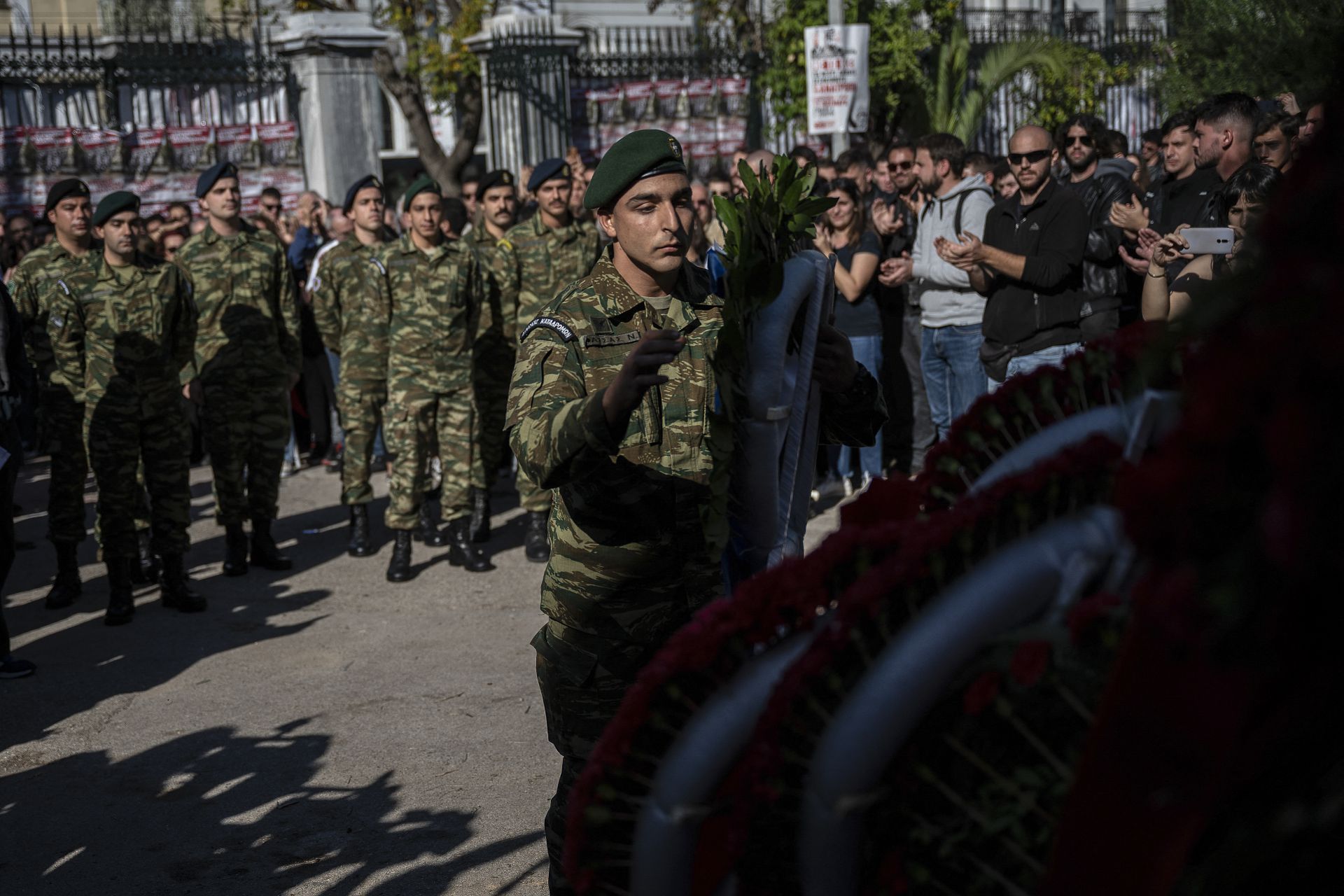 greece-17nov-WEB_EK