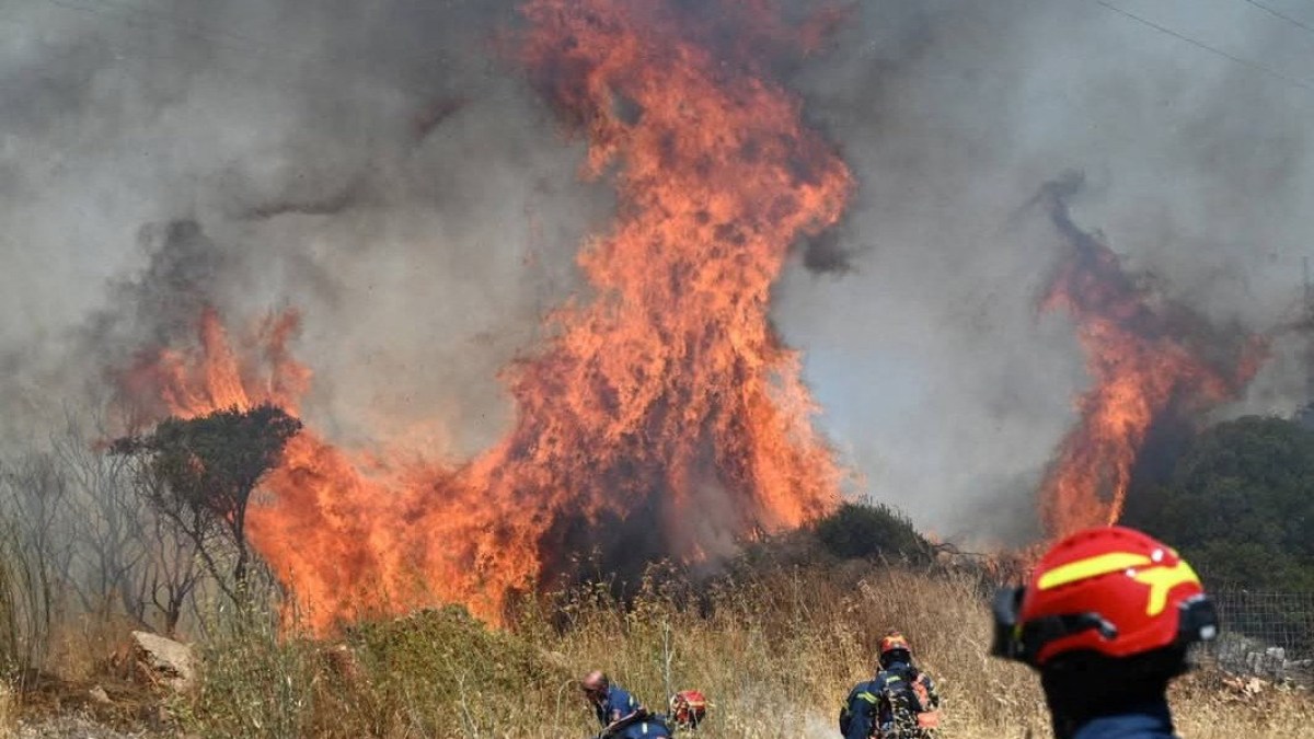 Greece-battles-major-wildfires-amid