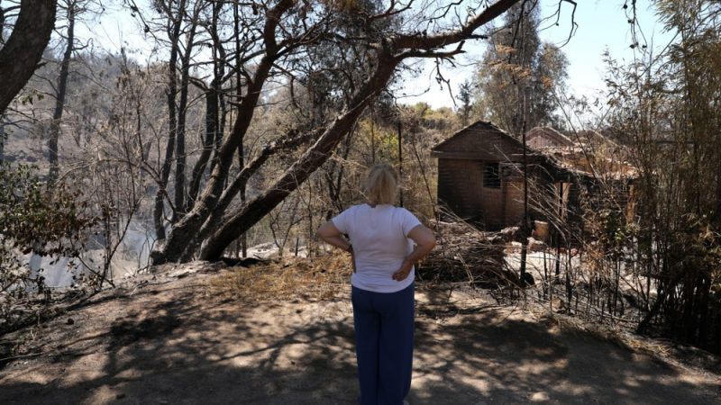 Greece-burnt-house-800x450-1