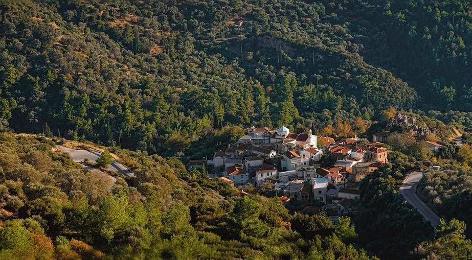 Greek-Village-Boasts-True-Descendants