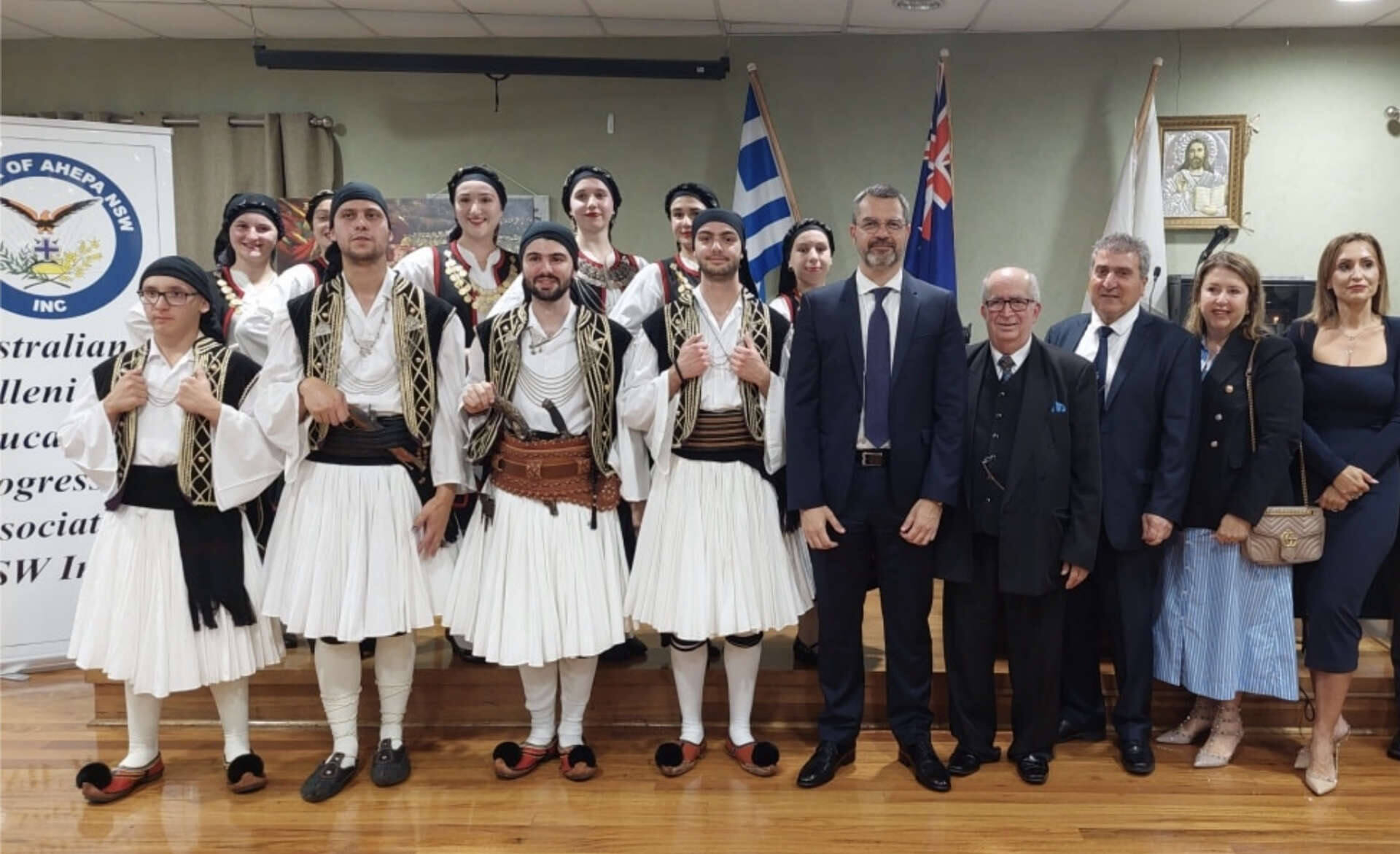 heroes1-WEB_EK_95209