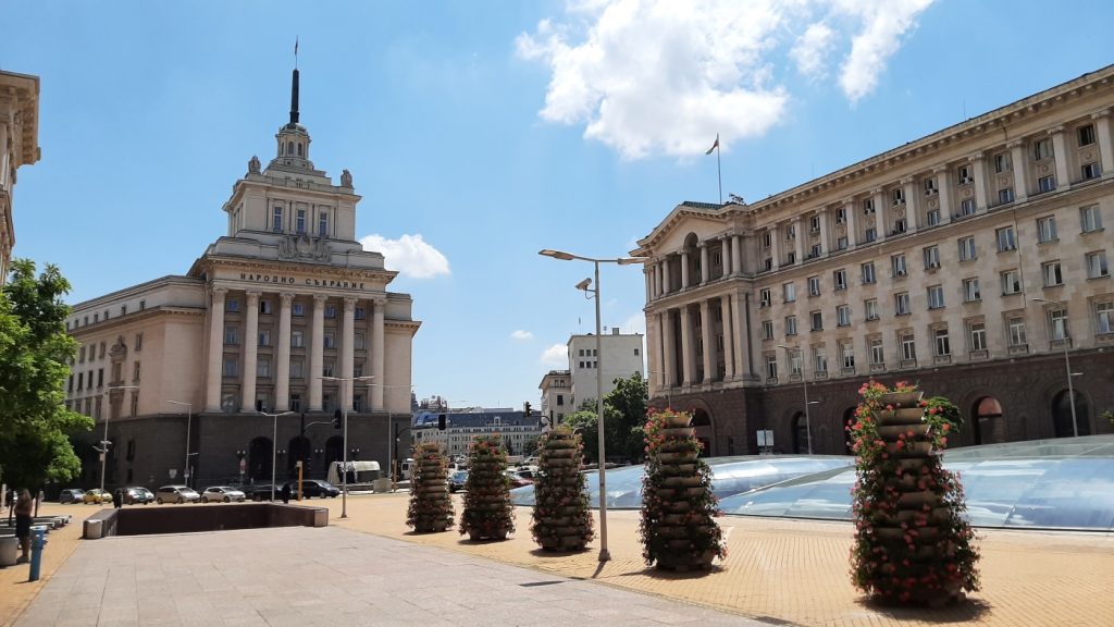 Hostages-of-the-Past-The