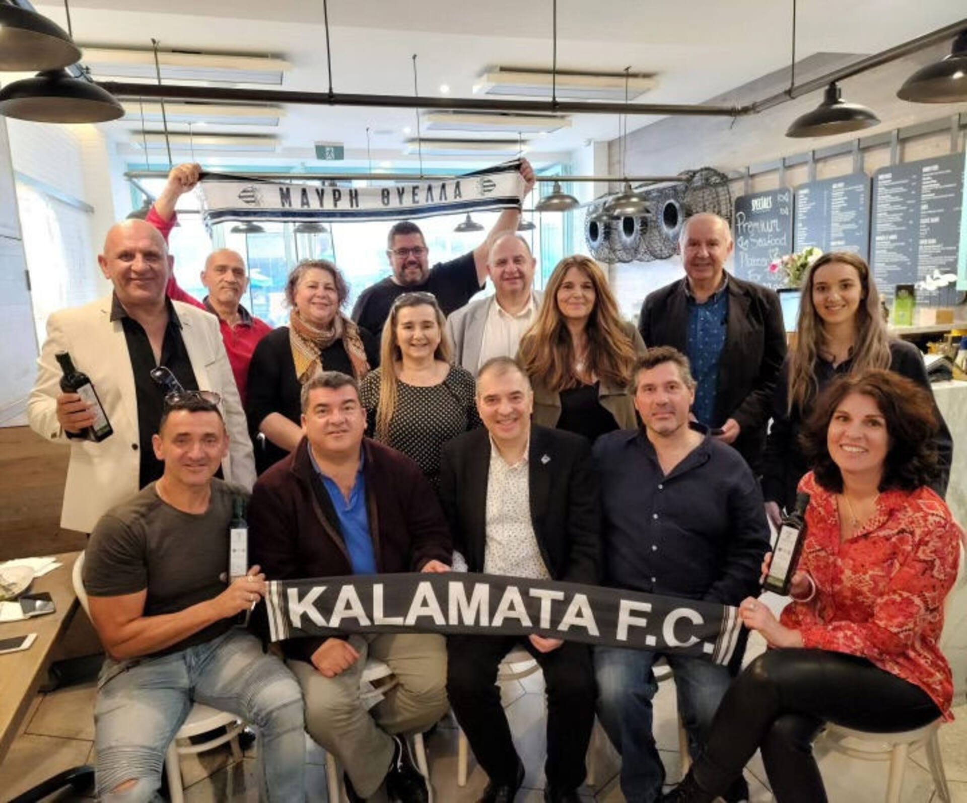 KalamatagroupphotoMe_52578