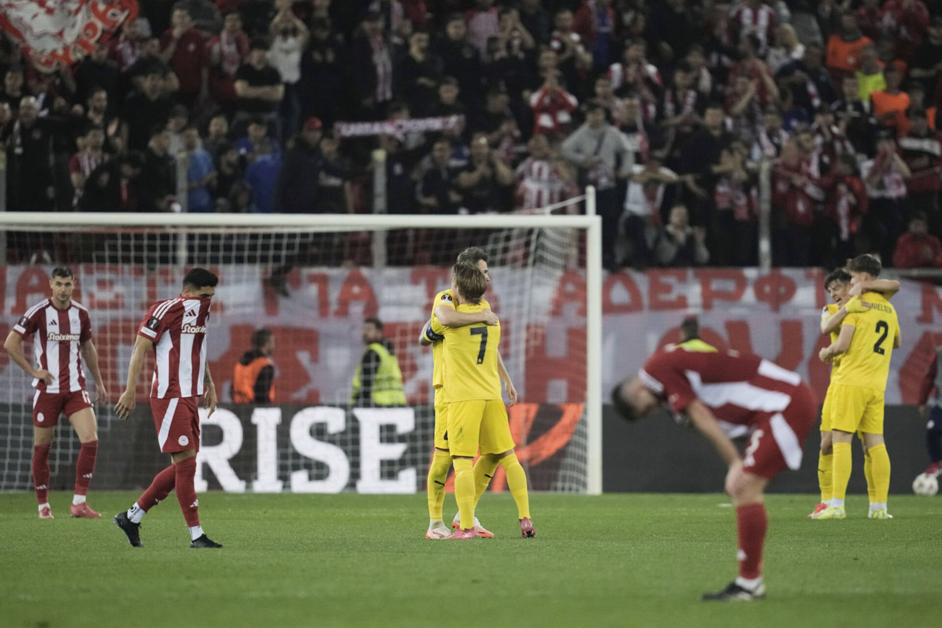 OlympiacosEuroloss_A_85081