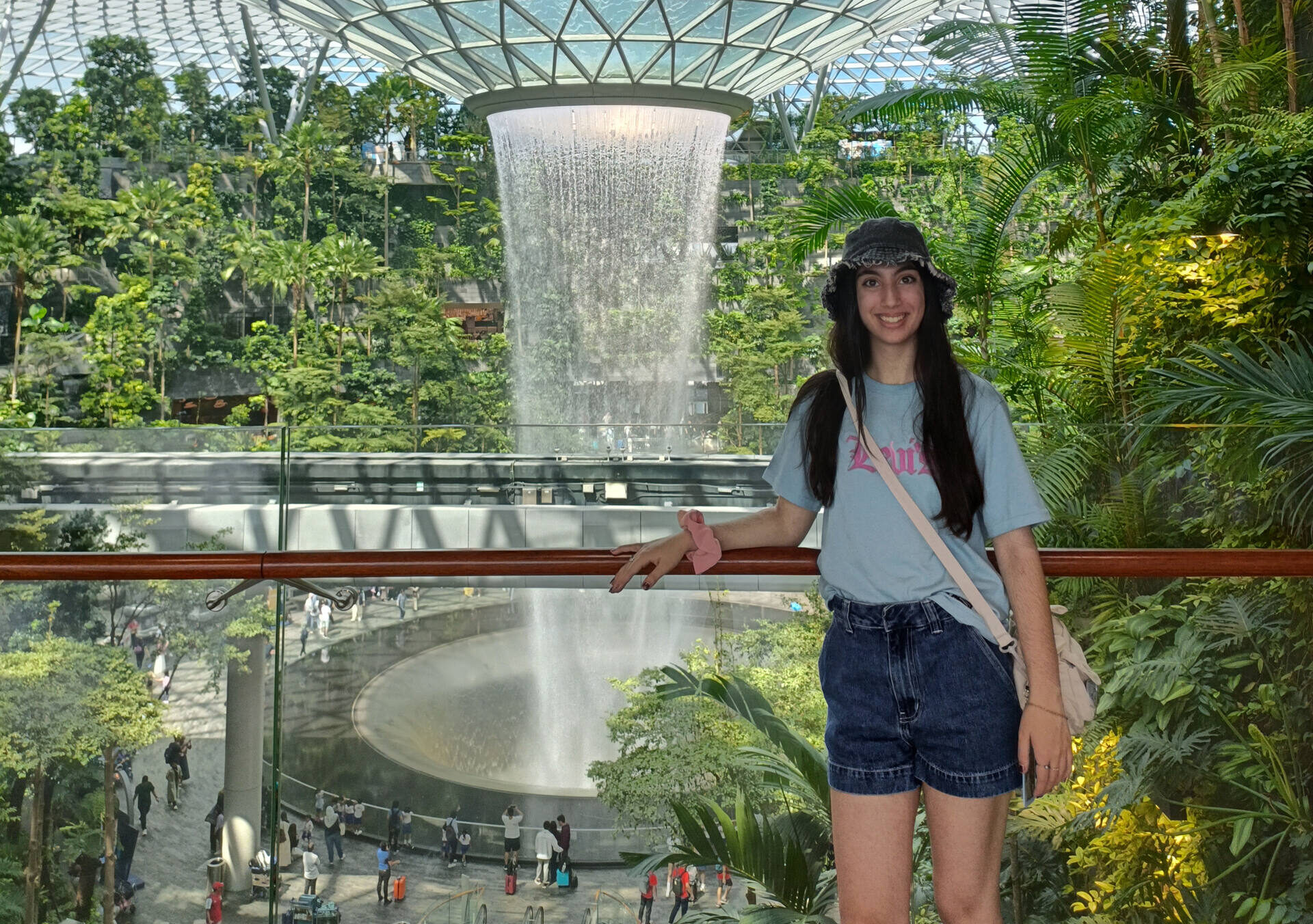 ParisKarakousisinAsi_07139-e1747377459847
