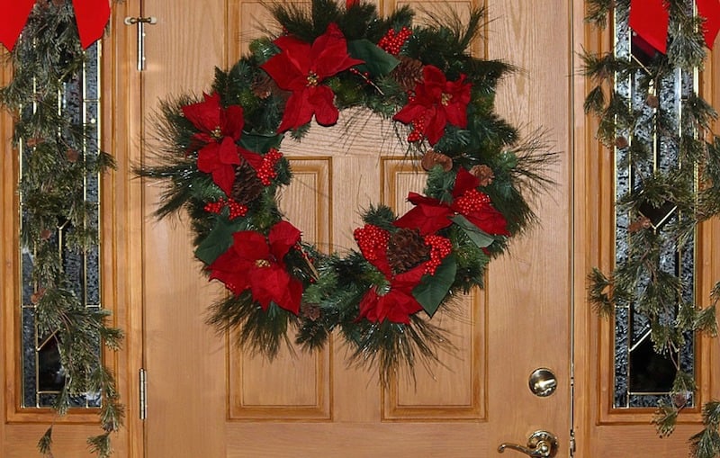 Podariko-Why-Greeks-Select-Who