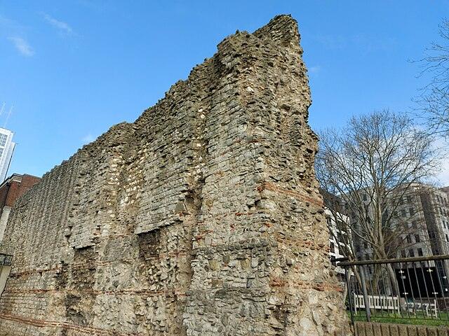Roman-Basilica-Discovered-Beneath-London