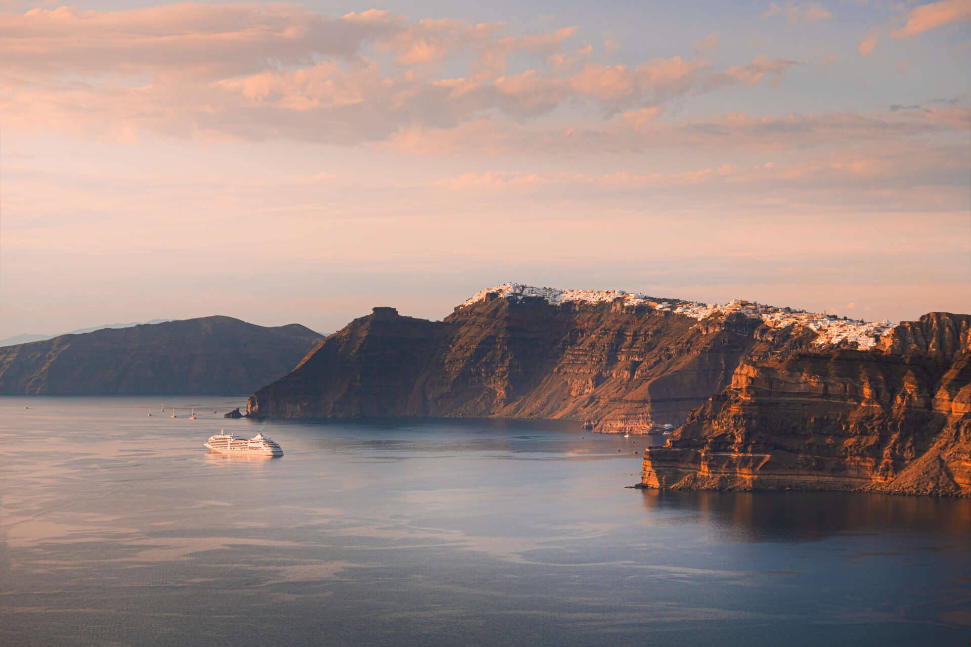 Santorini_iStock-159_85056