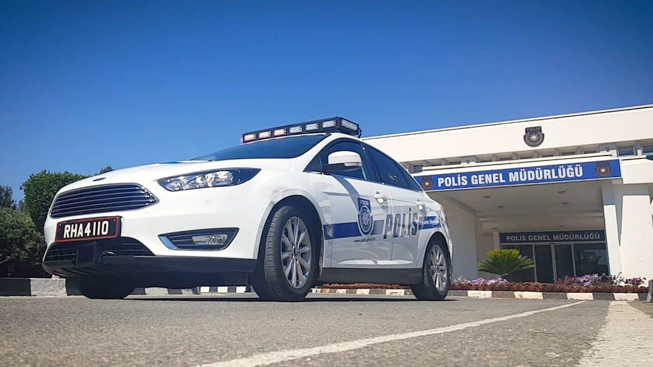 TC-cop-car