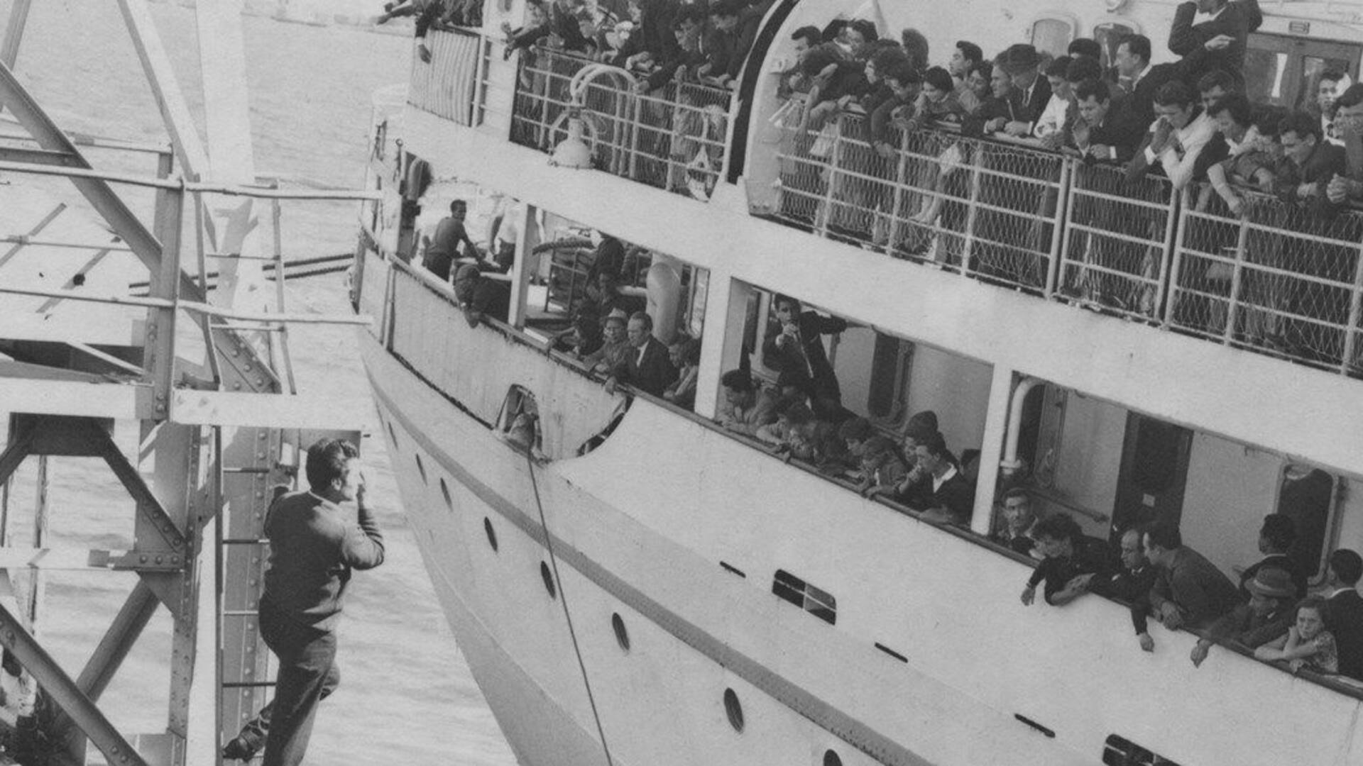 TheSevenSeas-immigra_03215