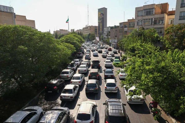 Thousands-flee-Tehran-as-conflict