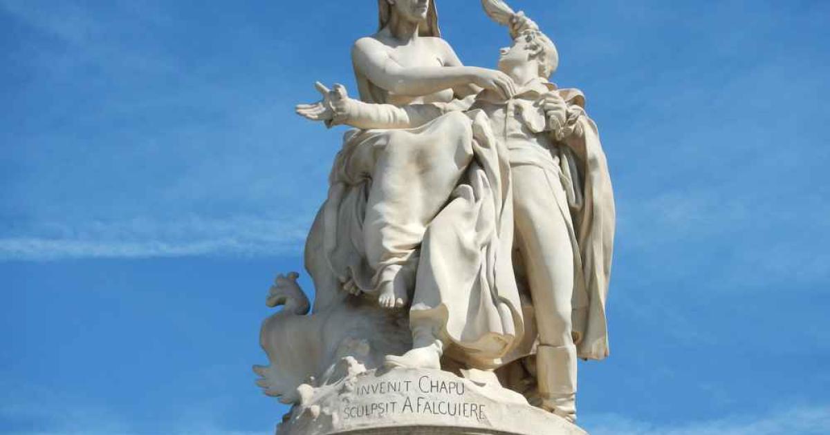 thumb_1200x630_byron-statue-11zon