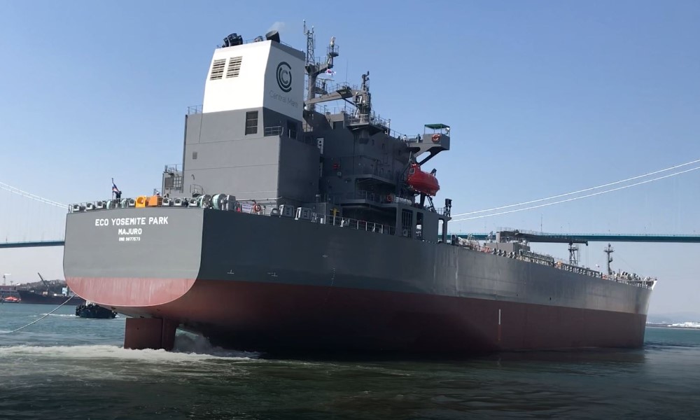 Top-Ships-bags-100m-in