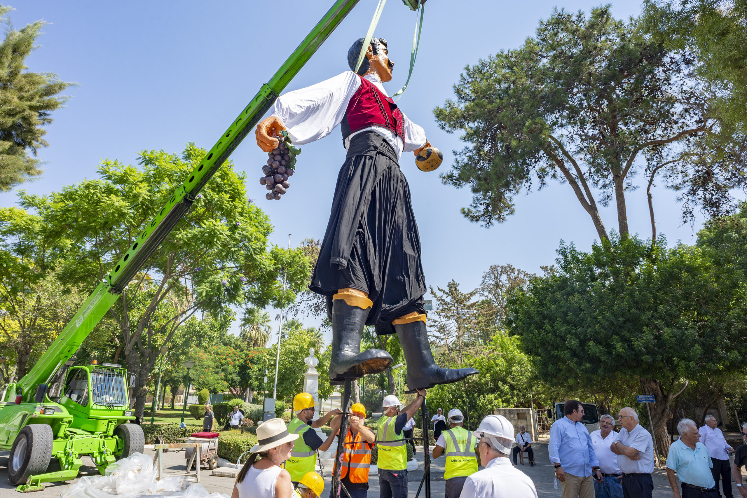 Limassol wine festival back on full display International News Greece