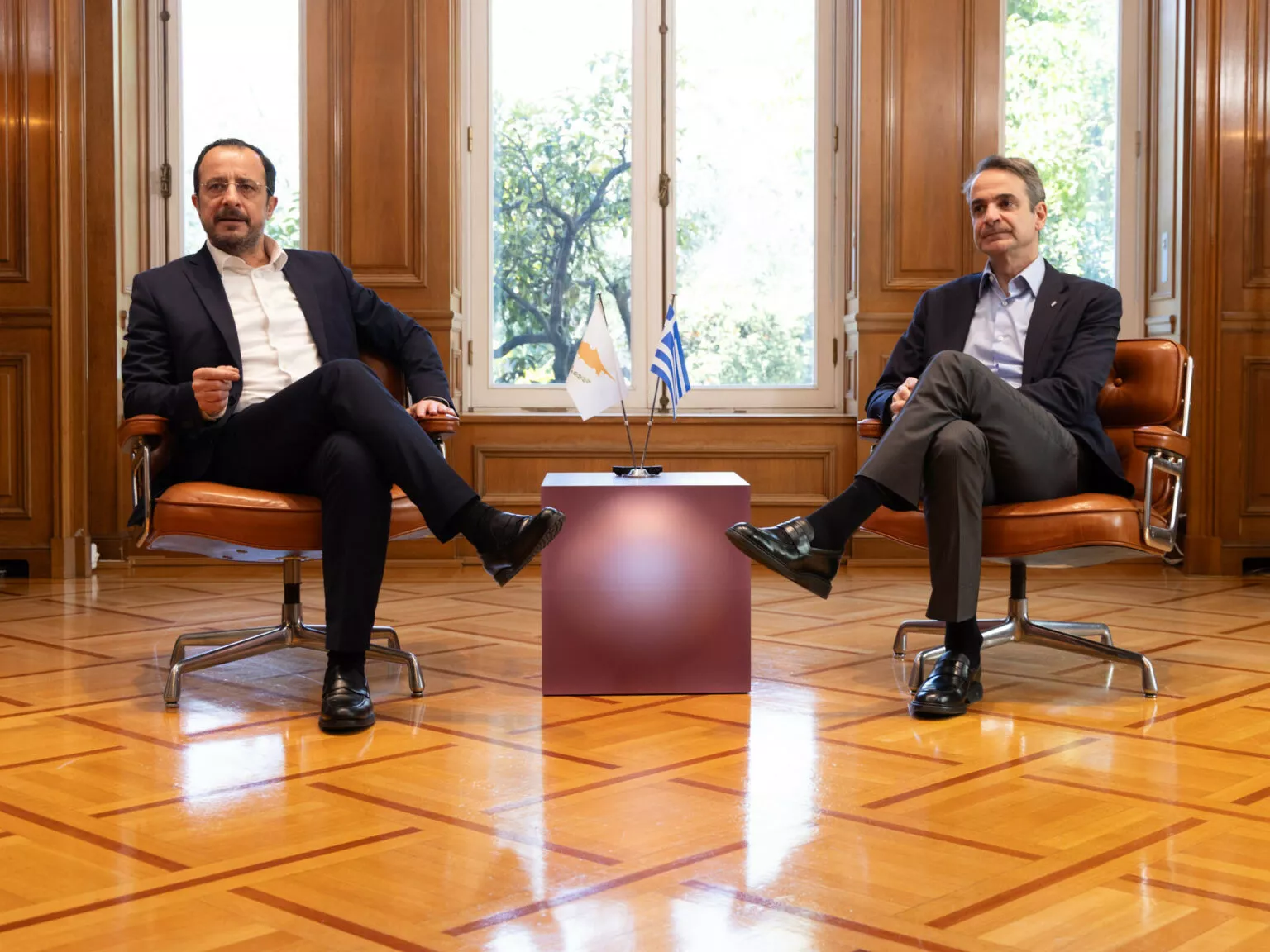 xristodoulidis-mitsotakis-1536x1152-1